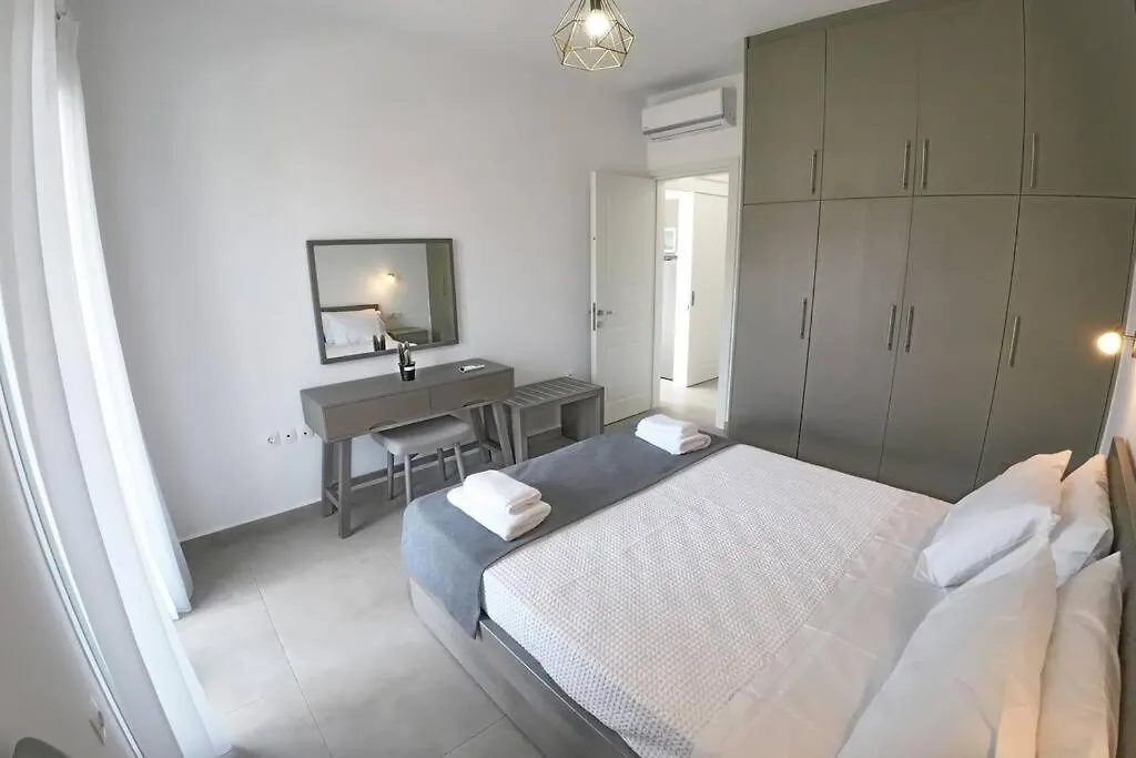 1Path Pelican Mykonos Super Paradise Beach House Mykonos Town
